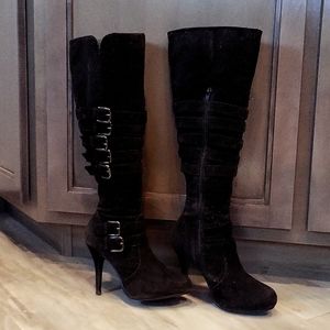 High heeled boots